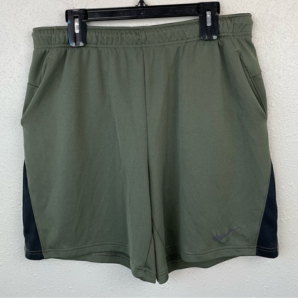 NWOT Nike Dri-Fit Athletic Shorts Size XL